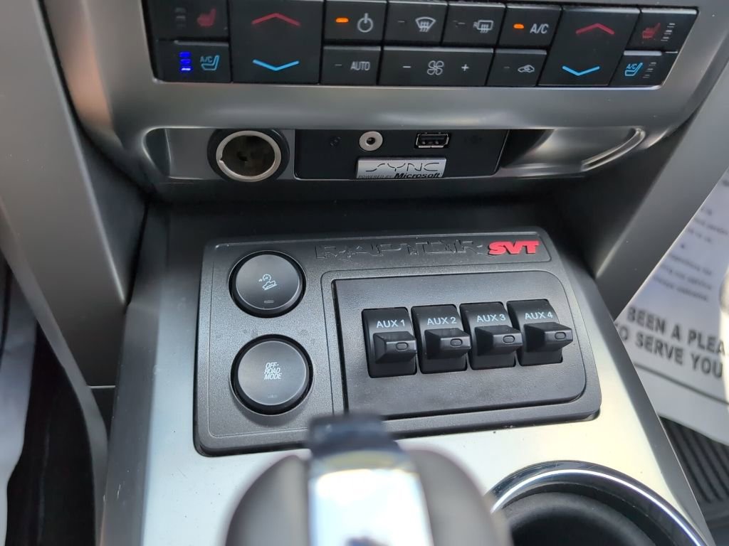 Used 2012 Ford F150 Raptor w/ Raptor Luxury Pkg image 21