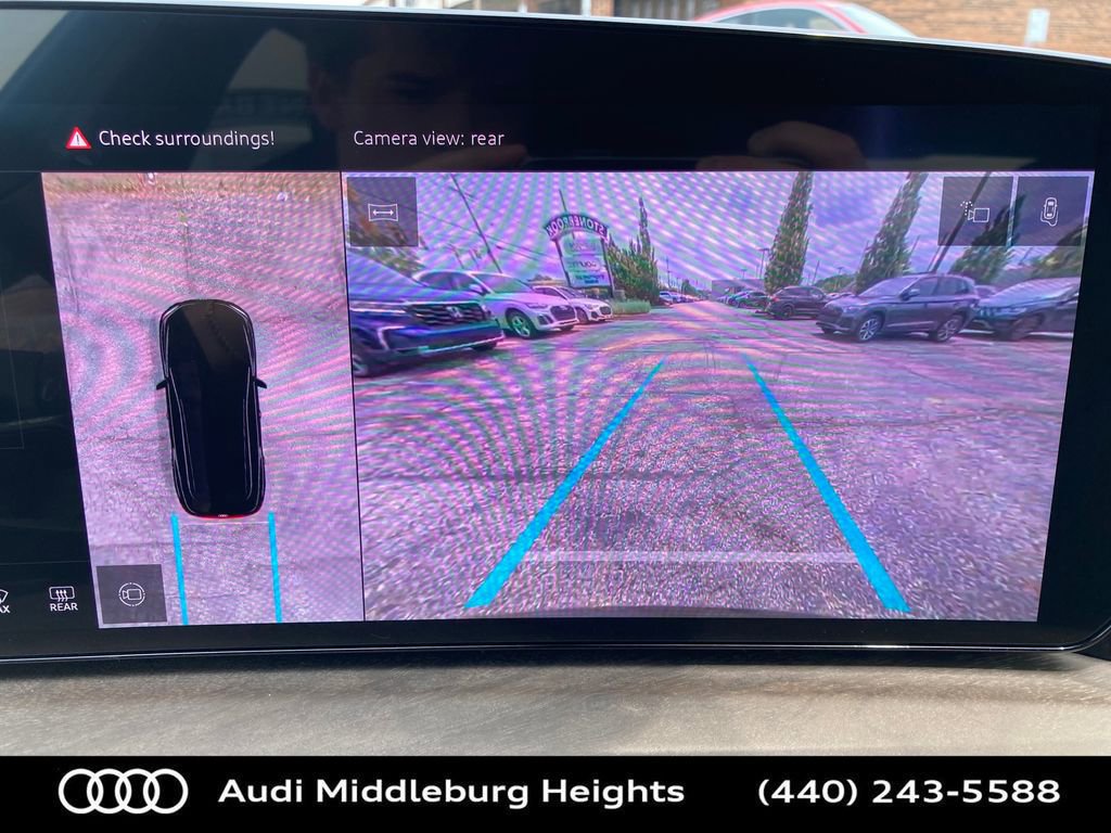 Used 2025 Audi Q5 Premium w/ Convenience Package image 41