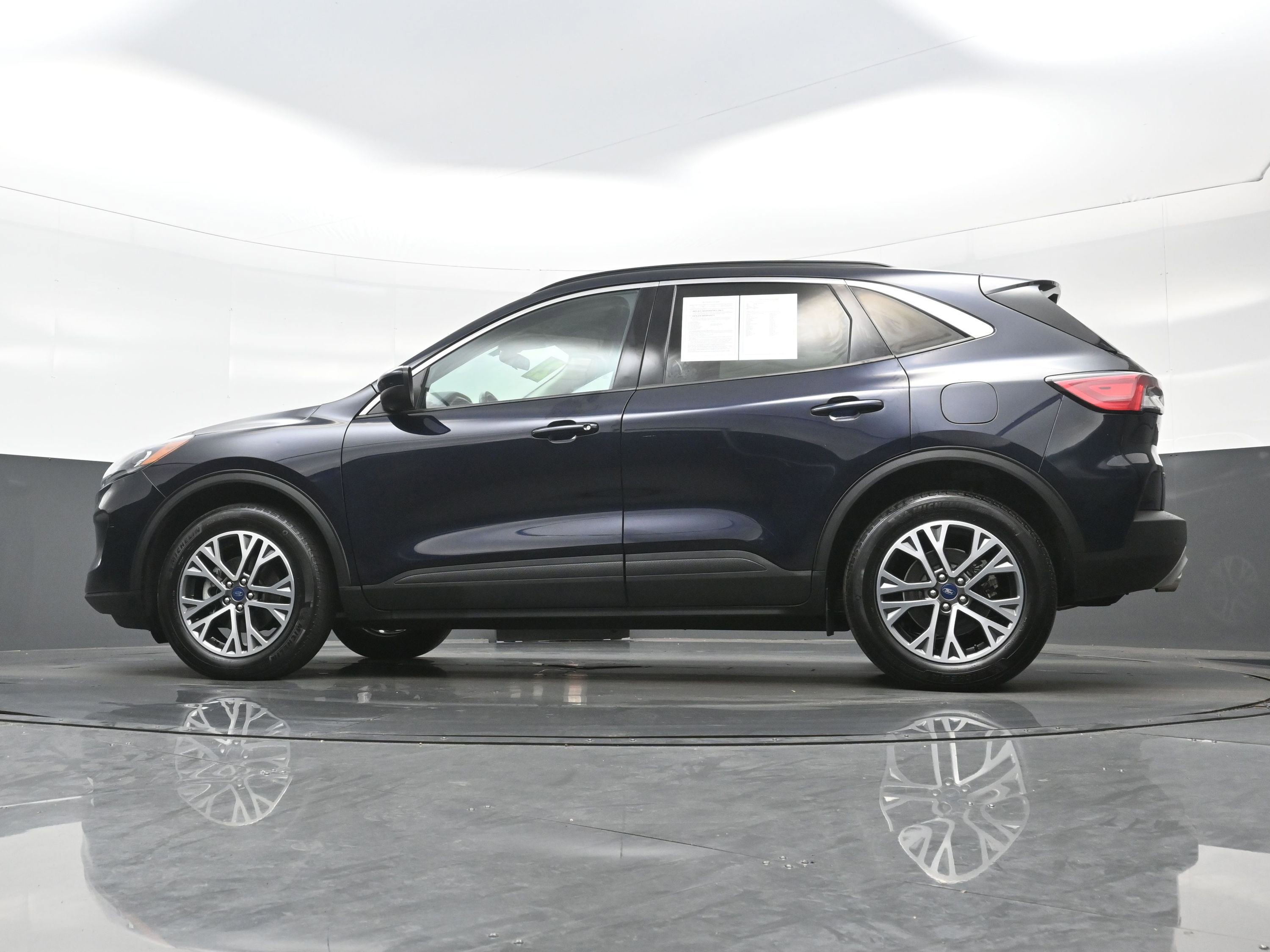 Used 2021 Ford Escape SEL image 28