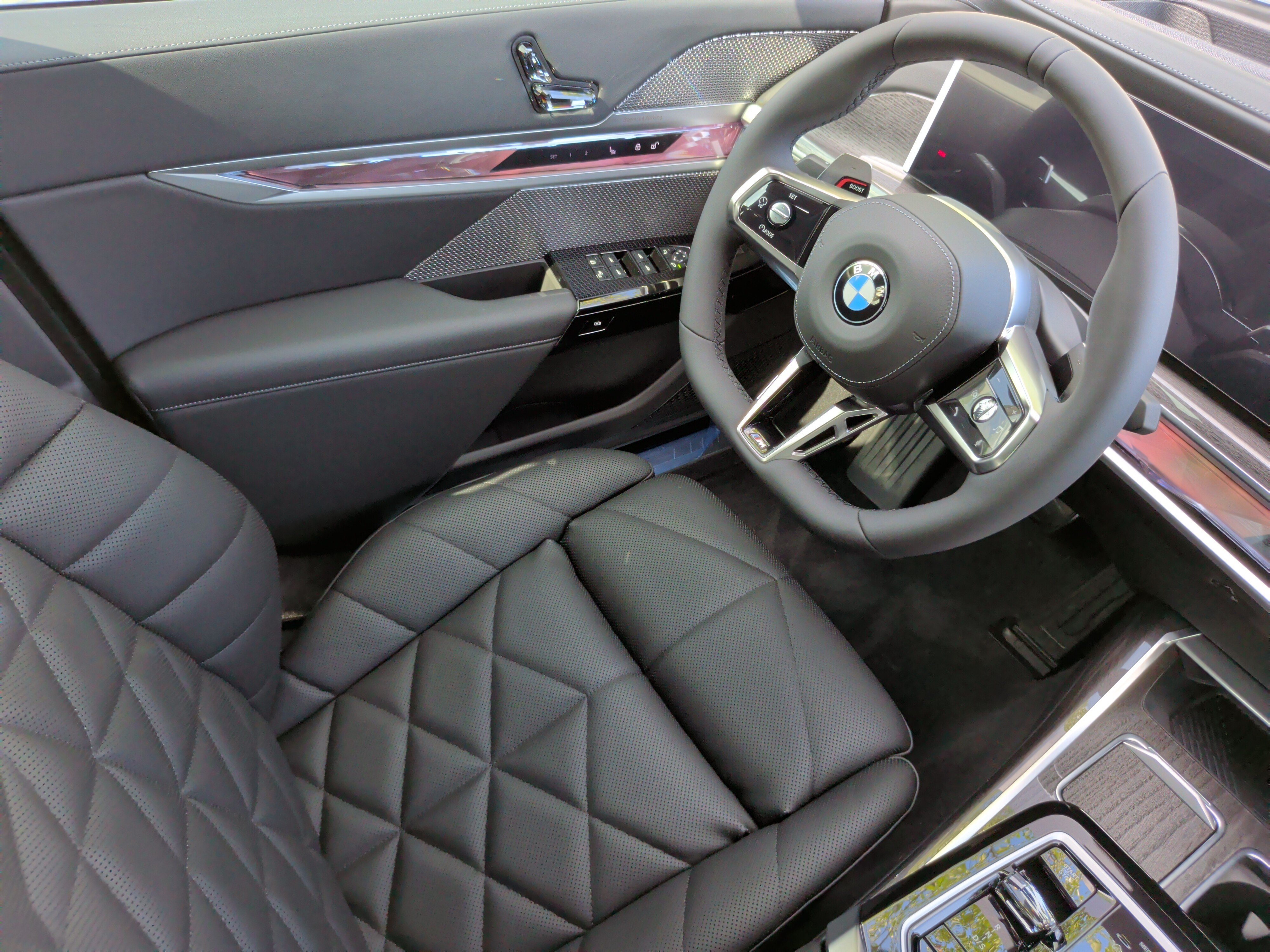New 2026 BMW 740i w/ Premium Package RWD image 34