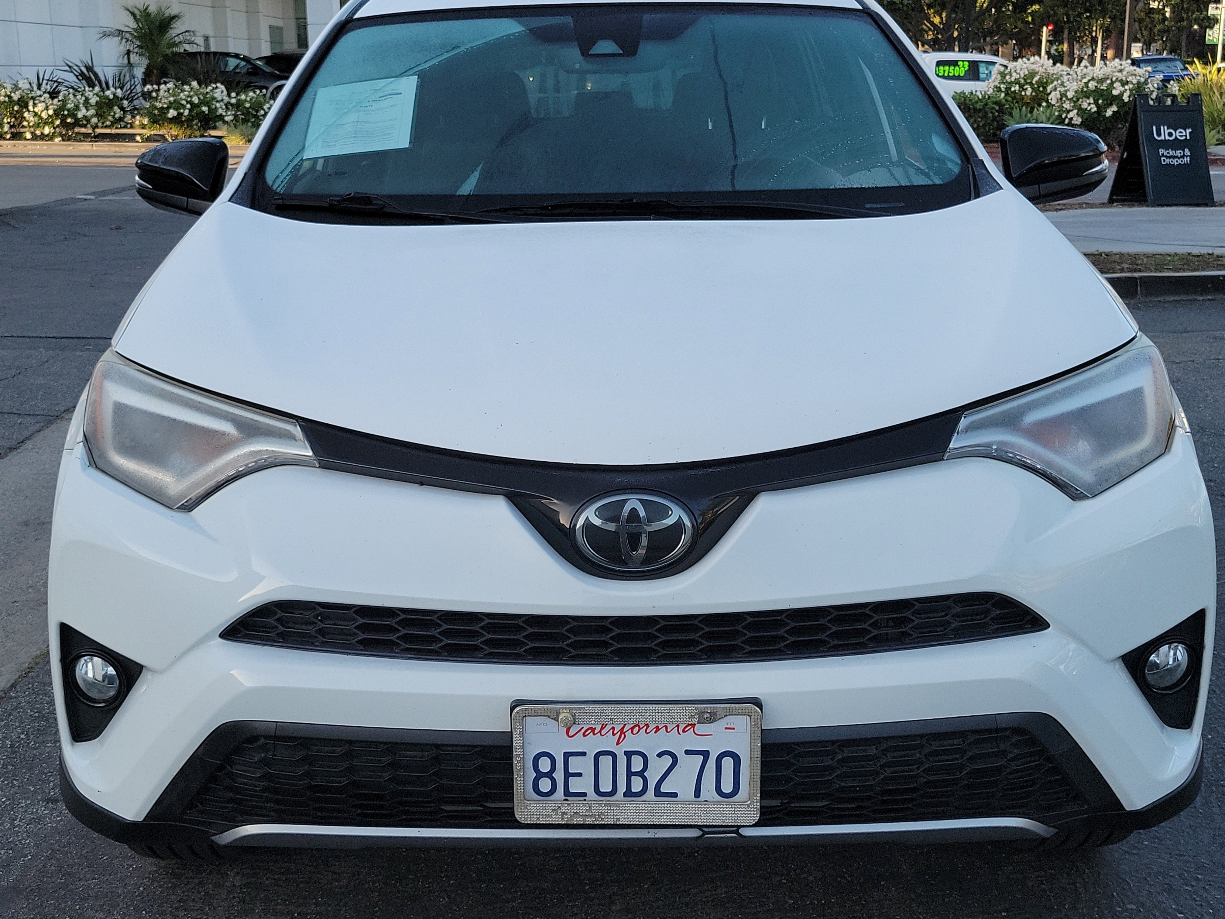 Used 2018 Toyota RAV4 SE w/ Power Extra Value Package FWD image 29