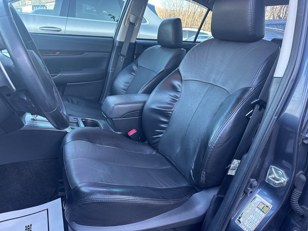 Used 2014 Subaru Legacy 3.6R Limited image 26