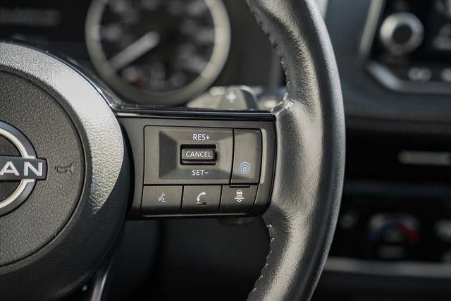 Used 2022 Nissan Rogue SV w/ SV Premium Package image 25