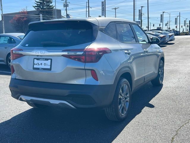 Certified 2023 Kia Seltos LX image 9