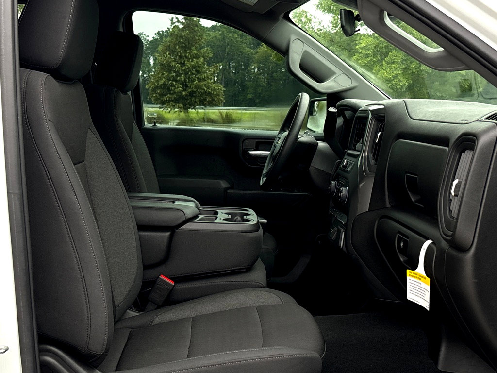 New 2024 Chevrolet Silverado 1500 Custom AWD/4WD image 15