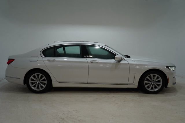 Used 2020 BMW 745e xDrive image 8