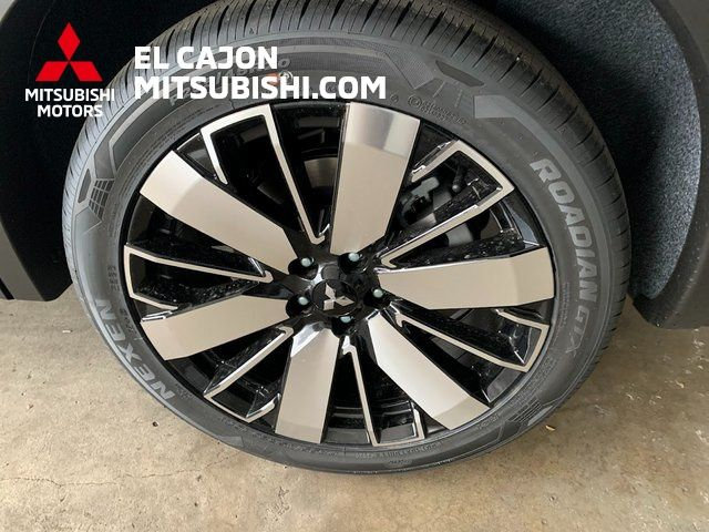 New 2026 Mitsubishi Outlander SE FWD image 6