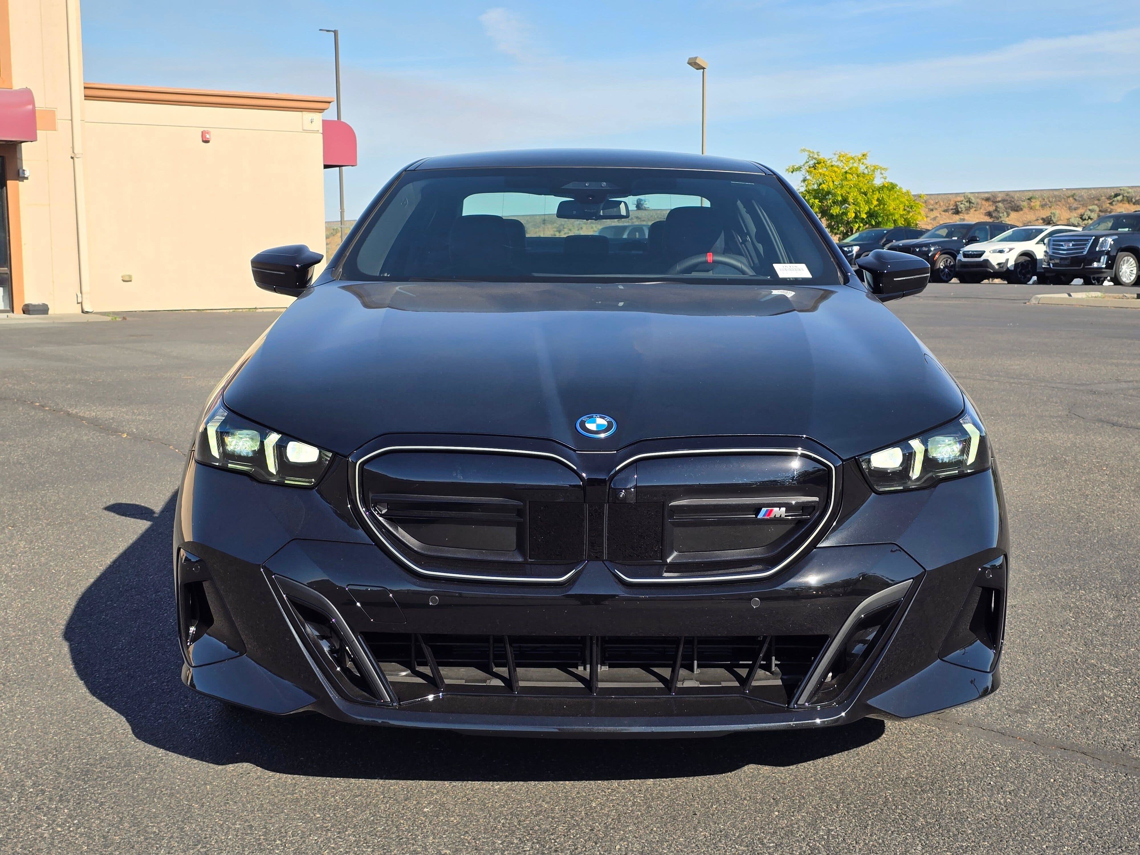 New 2026 BMW i5 M60 w/ Executive Package AWD/4WD image 6
