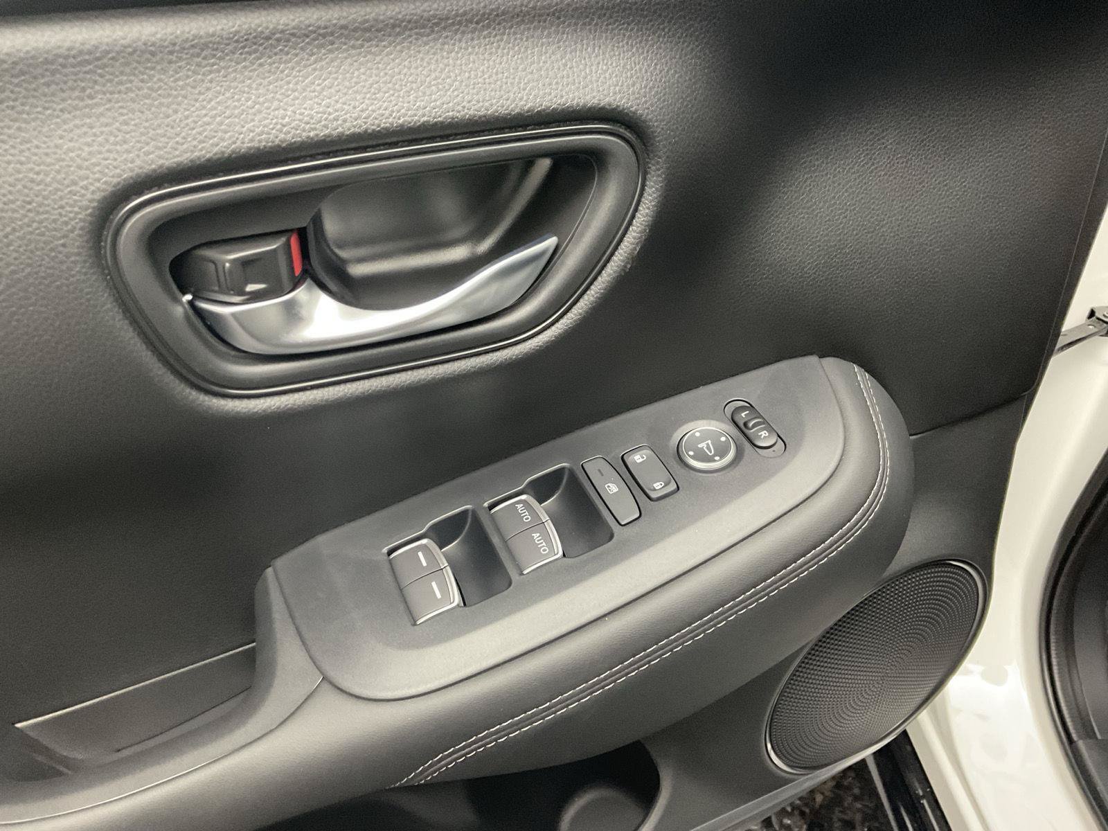 New 2027 Honda HR-V EX-L image 10