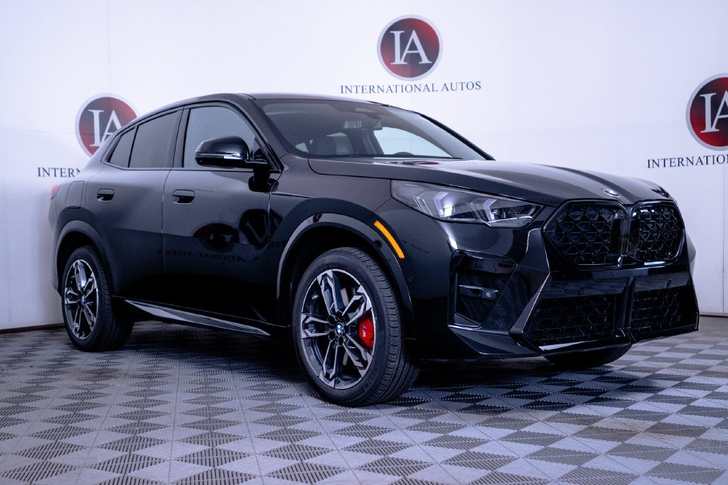 New 2026 BMW X2 xDrive28i w/ Technology Package AWD/4WD image 1