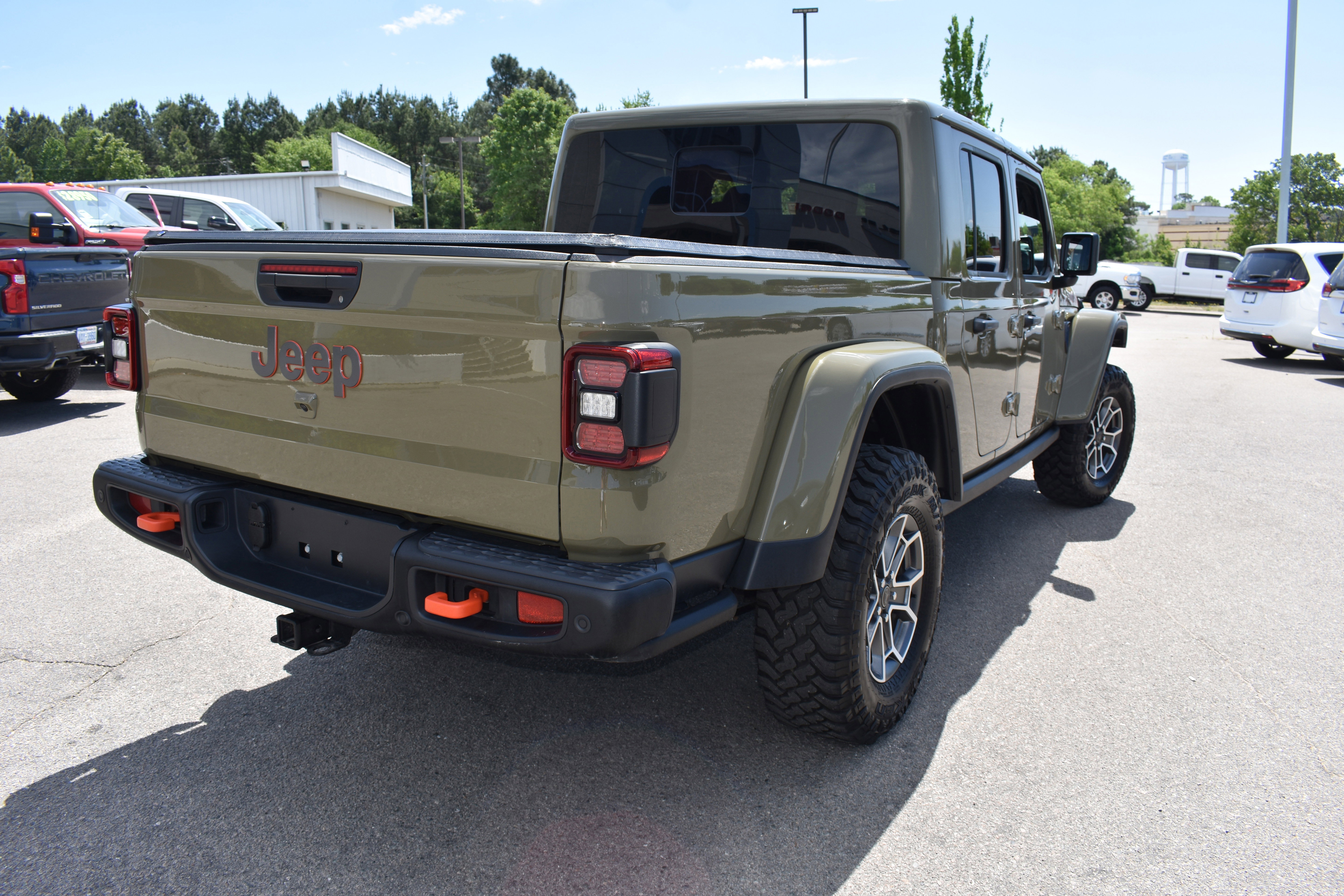 Used 2025 Jeep Gladiator Mojave image 9