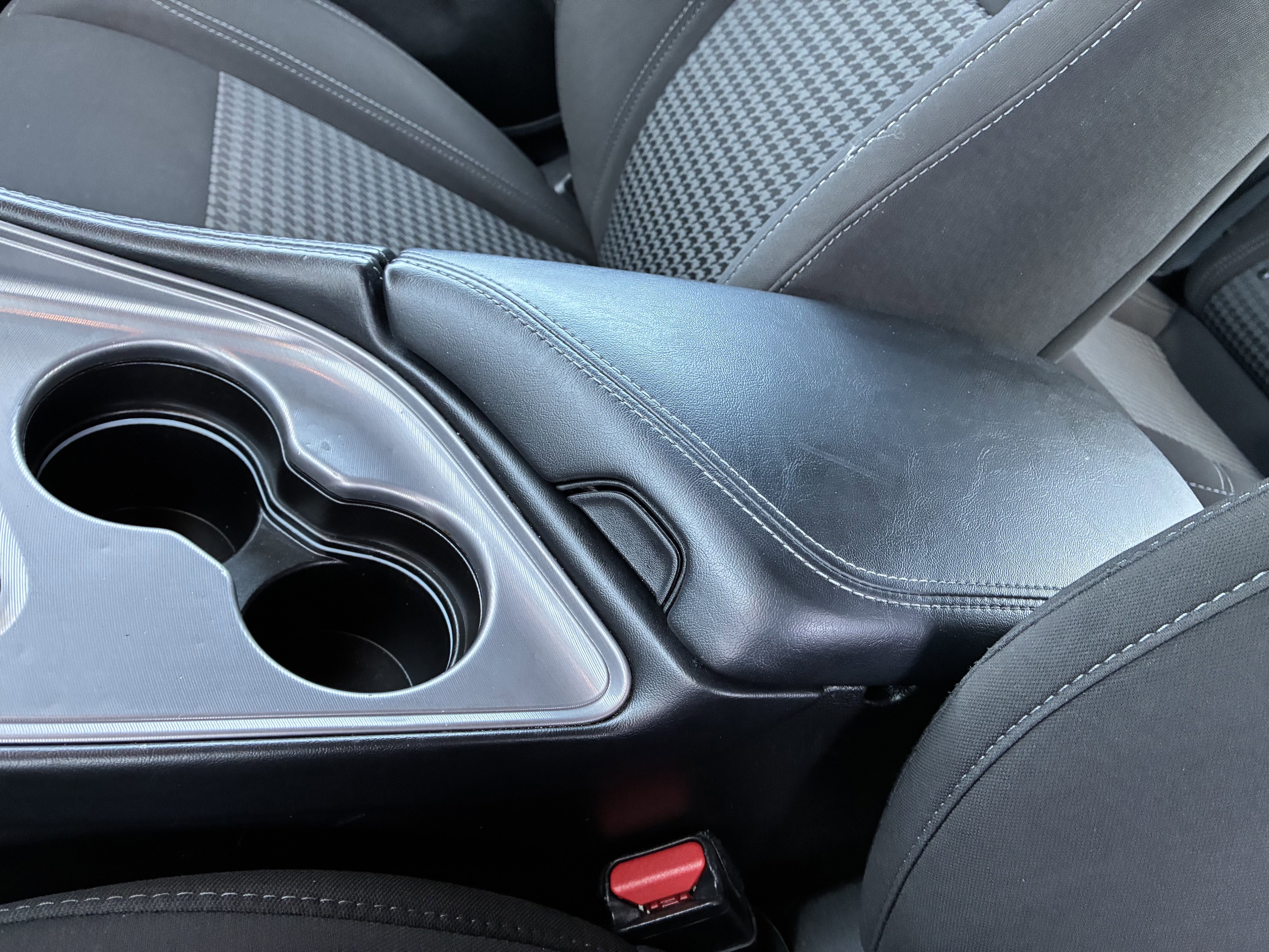 Used 2023 Dodge Challenger SXT w/ Blacktop Package RWD image 29