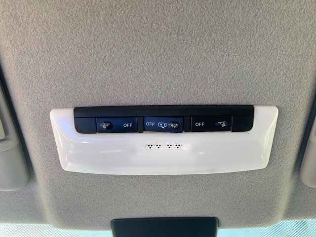 Used 2022 Nissan Kicks SR FWD image 33