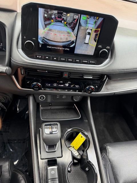 Used 2022 Nissan Rogue Platinum w/ Head-Up Display Package FWD image 30