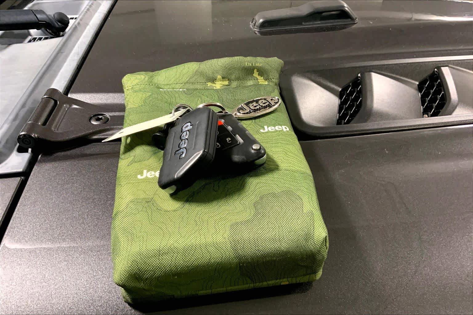 Used 2021 Jeep Wrangler Unlimited Rubicon AWD/4WD image 14