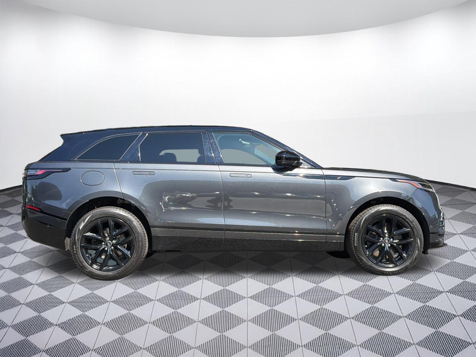 Used 2026 Land Rover Range Rover Velar Dynamic SE AWD/4WD image 8