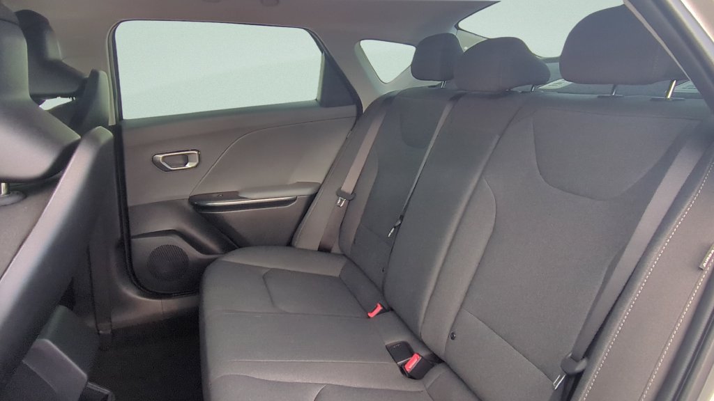Used 2025 Kia K4 FWD image 9