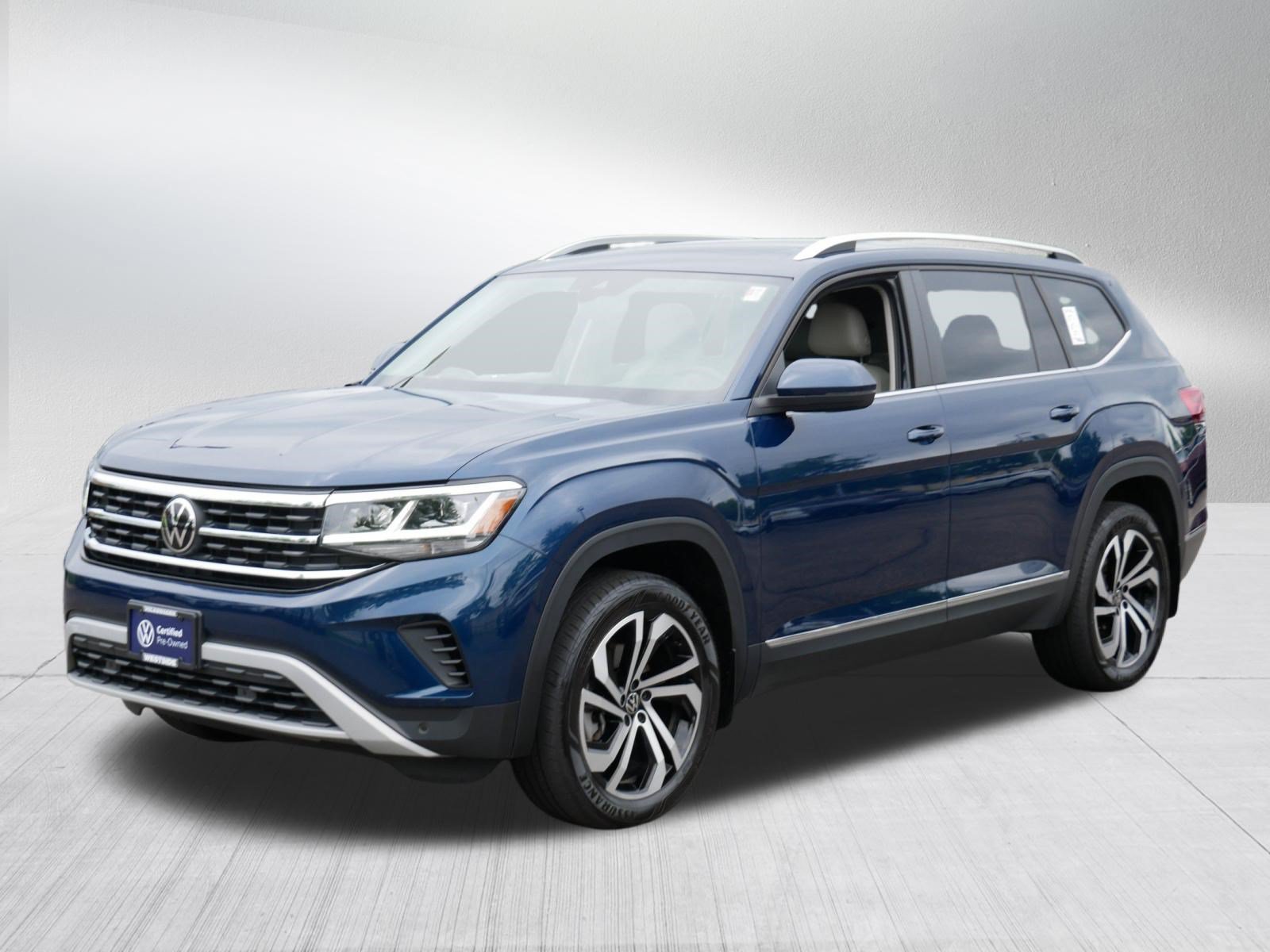 Certified 2023 Volkswagen Atlas SEL AWD/4WD image 3