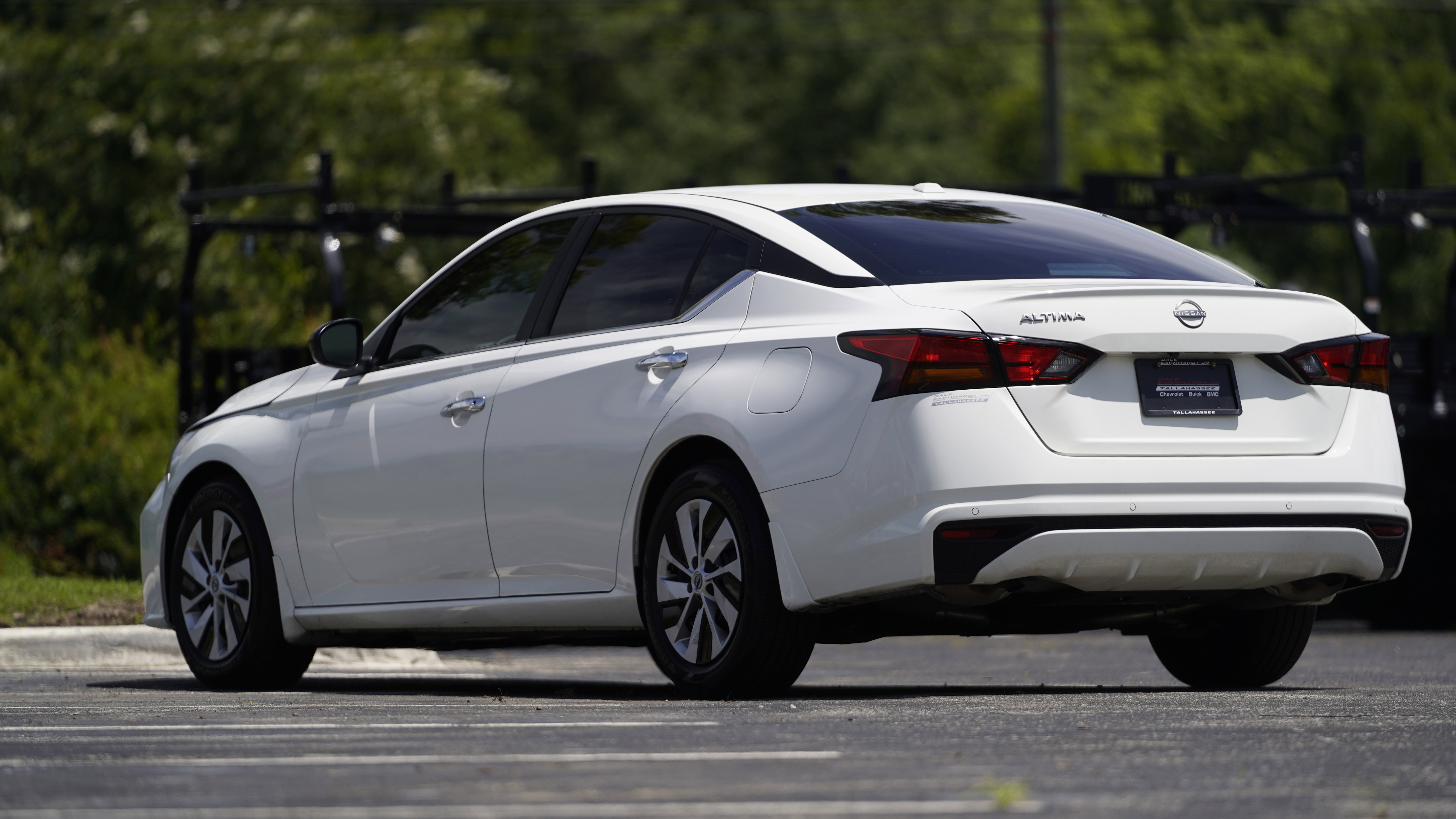 Used 2025 Nissan Altima 2.5 S FWD image 3