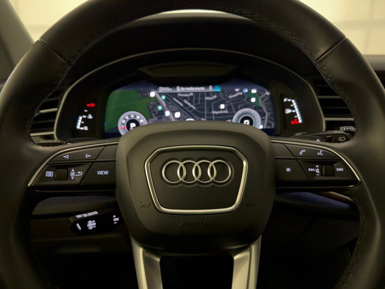 Used 2023 Audi Q7 2.0T Premium w/ Convenience Package AWD/4WD image 10