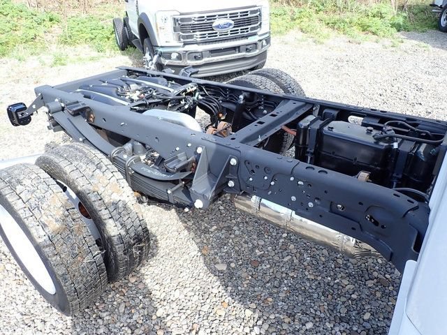 New 2026 Ford F550 4x4 Regular Cab Super Duty image 8