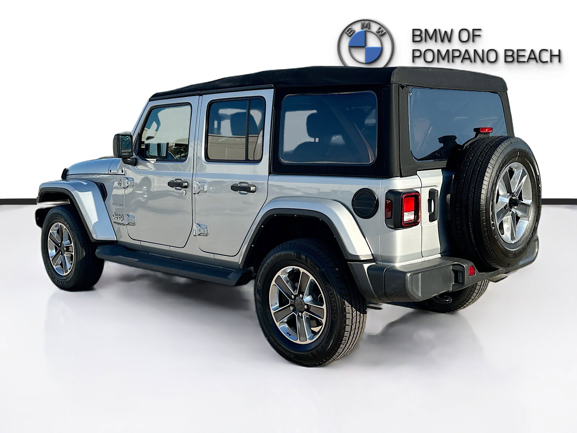 Used 2022 Jeep Wrangler Unlimited Sahara image 5