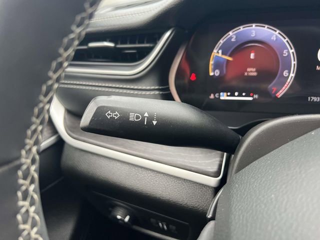 Certified 2023 Jeep Grand Cherokee Limited w/ Black Appearance Package image 28