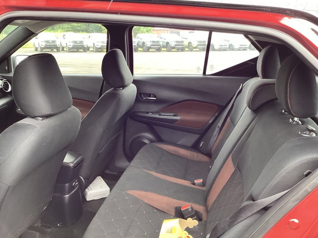Used 2020 Nissan Kicks SR FWD image 11