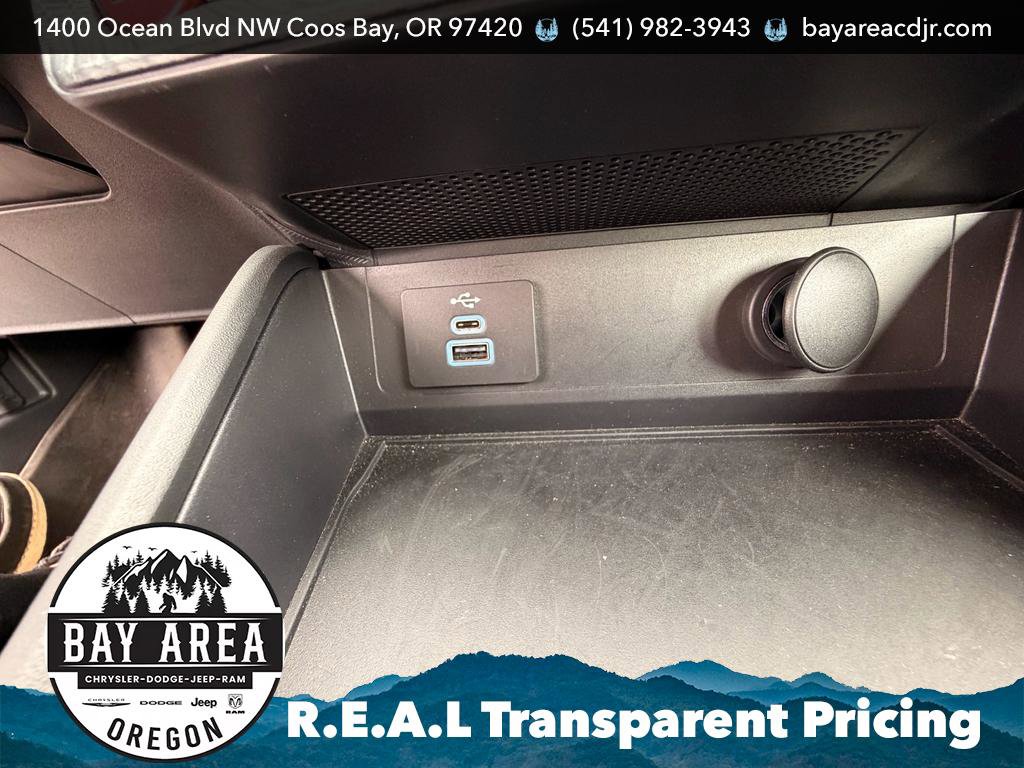 Used 2025 Ford Mustang Premium RWD image 16