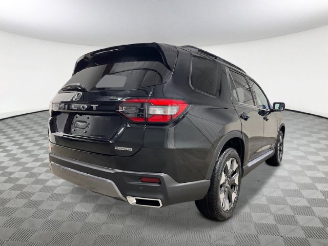 New 2026 Honda Pilot Touring image 6