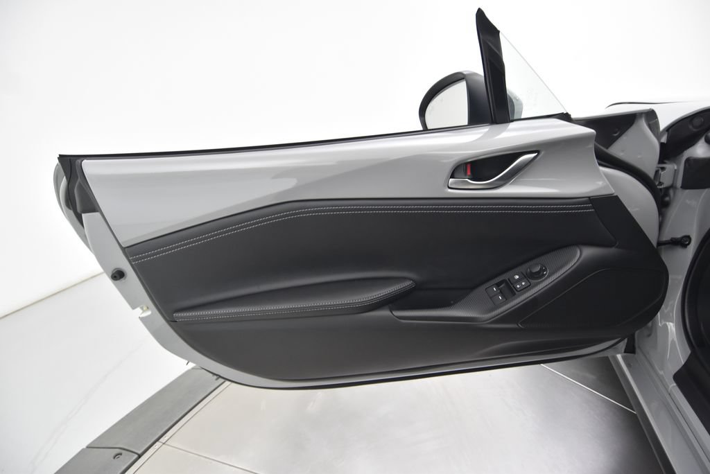 New 2026 MAZDA MX-5 Miata Grand Touring w/ Weather Package RWD image 40