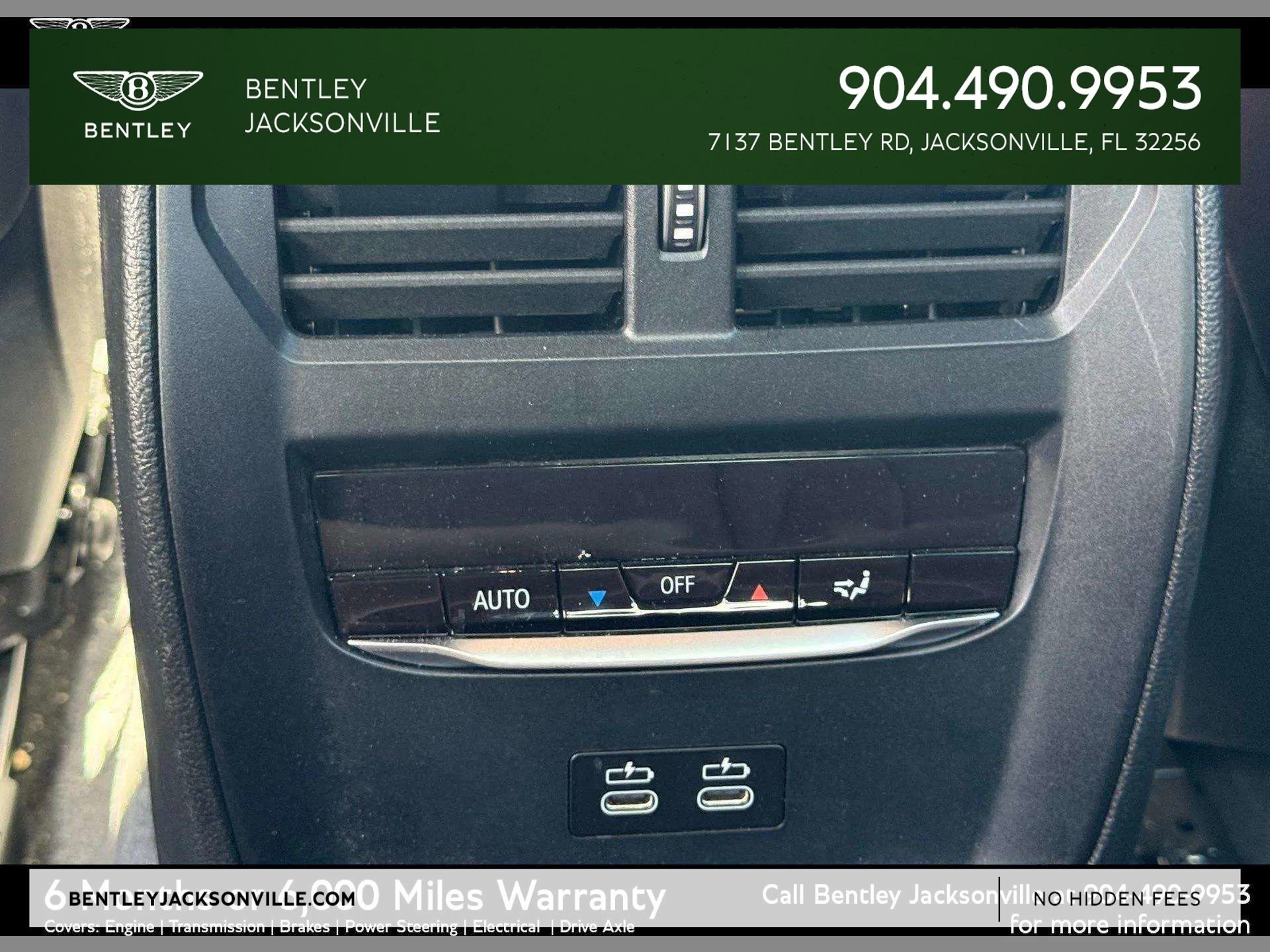Used 2025 BMW M3 w/ Executive Package RWD image 32