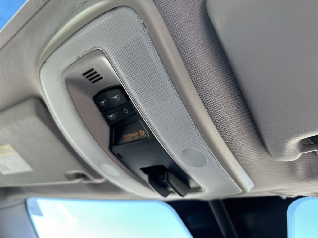 Used 2009 Volvo S40 2.4i image 25