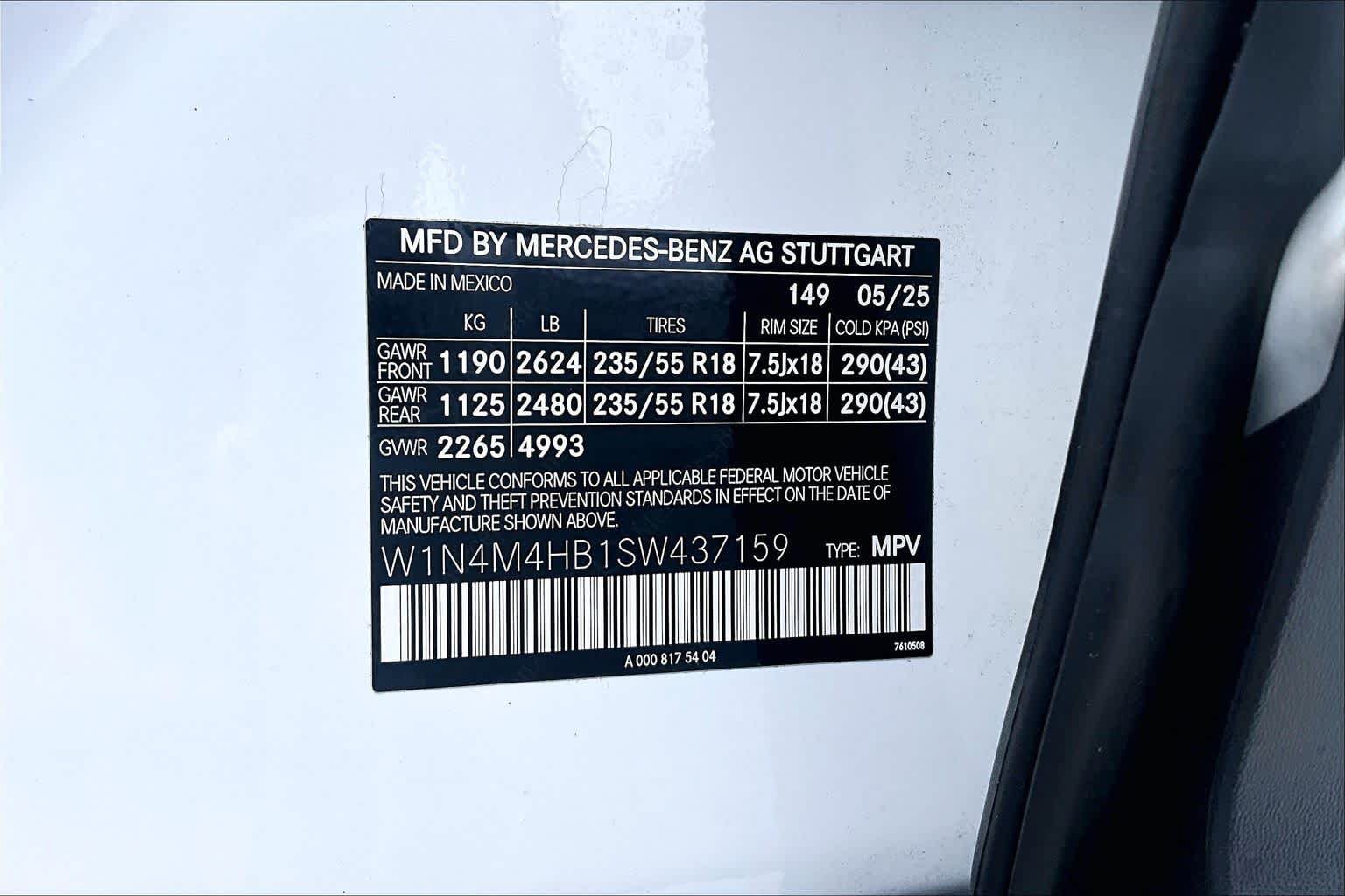Used 2025 Mercedes-Benz GLB 250 4MATIC image 32