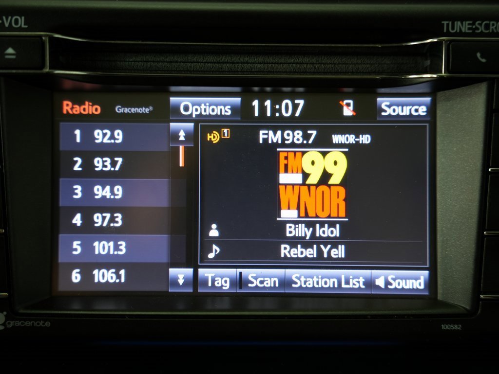 Used 2017 Toyota RAV4 XLE image 21