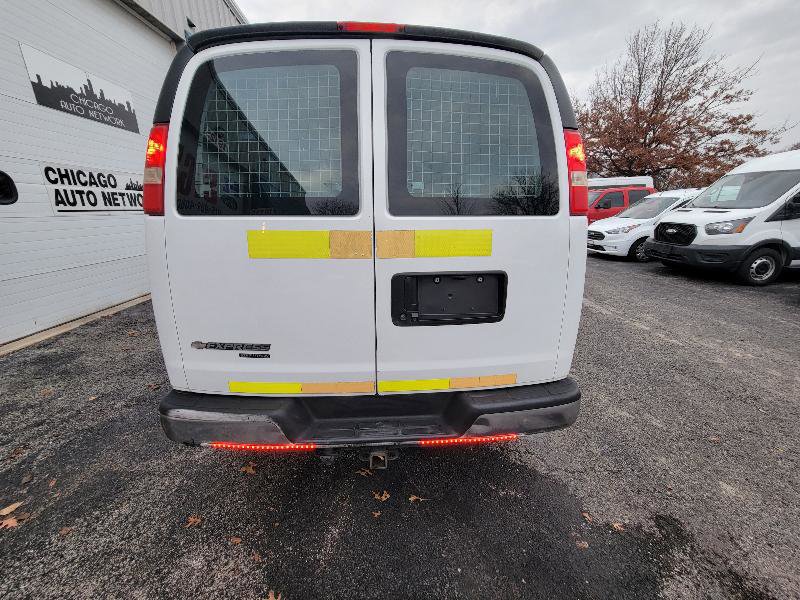 Used 2014 Chevrolet Express 2500 image 7