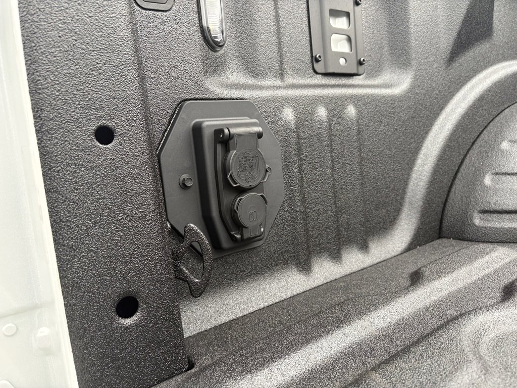 New 2026 Ford F450 Platinum w/ FX4 Off-Road Package image 10