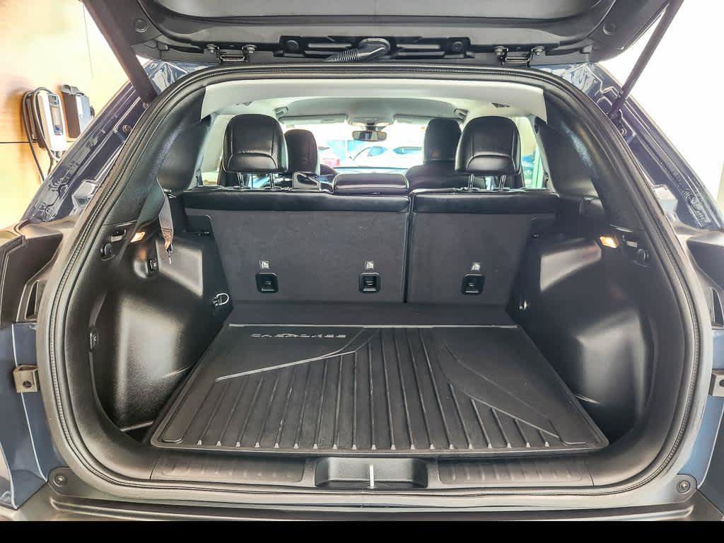 Used 2022 Jeep Cherokee Latitude Lux w/ Mopar Interior Package AWD/4WD image 21