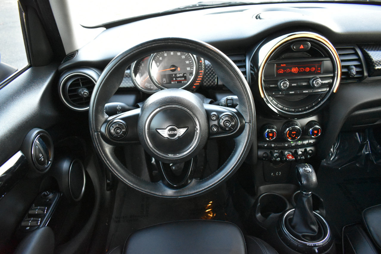 Used 2015 MINI Cooper S image 11