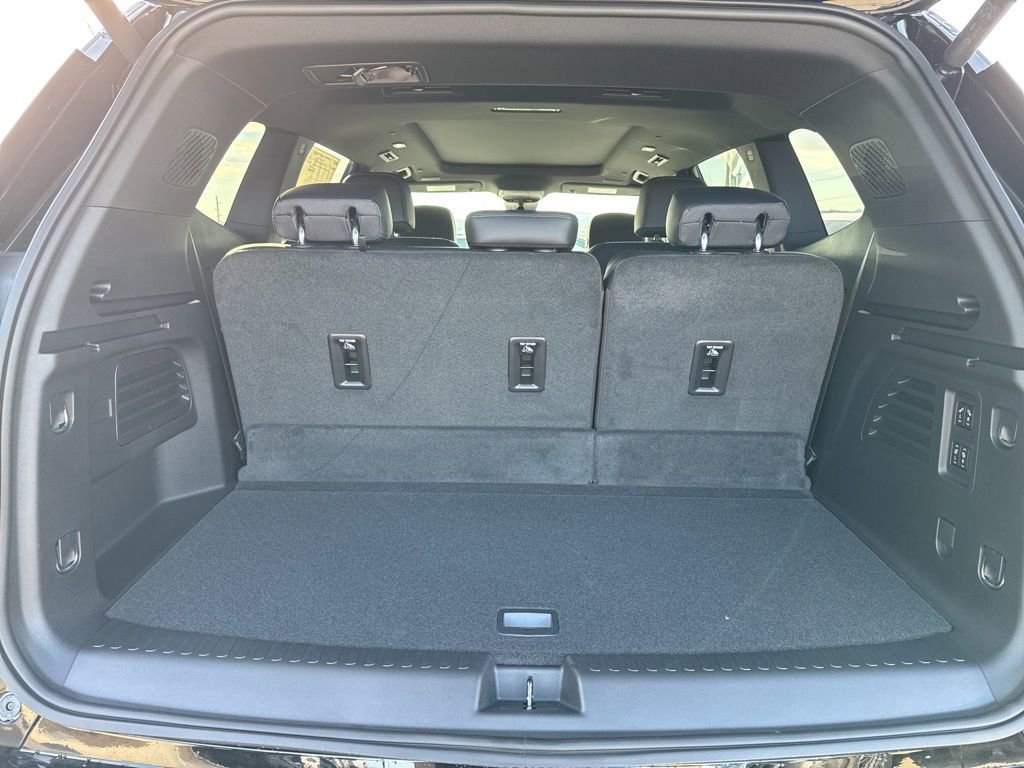 New 2026 GMC Acadia Denali w/ Super Cruise Package image 38