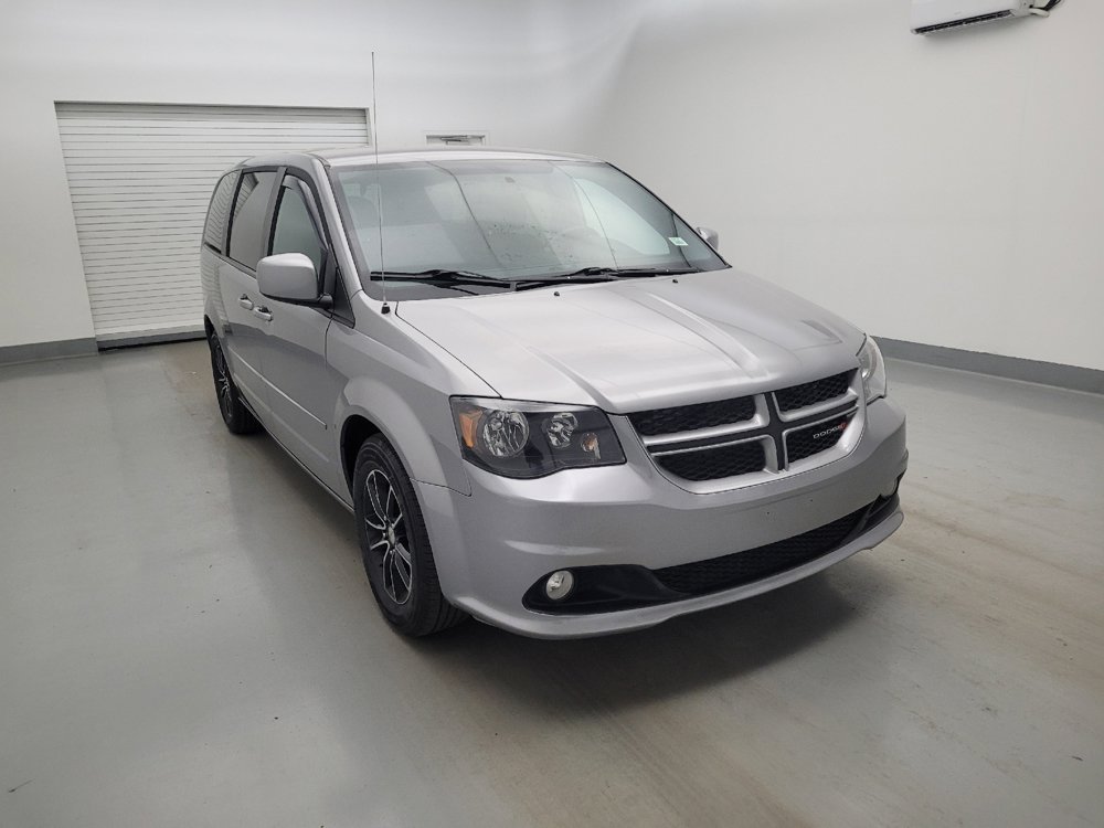 Used 2016 Dodge Grand Caravan R/T w/ Safety Sphere Group FWD image 13