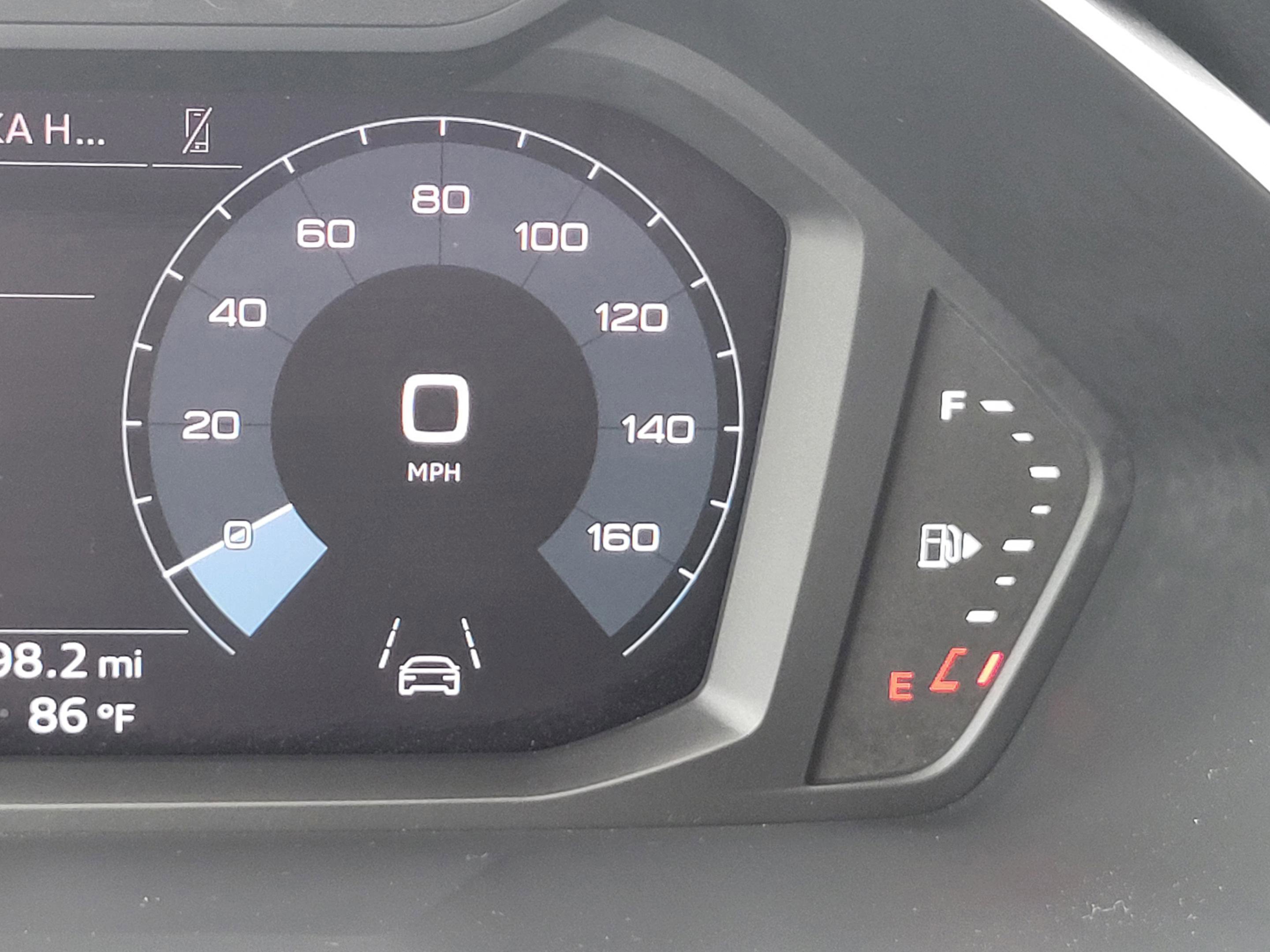 Used 2025 Audi Q3 2.0T Premium image 10