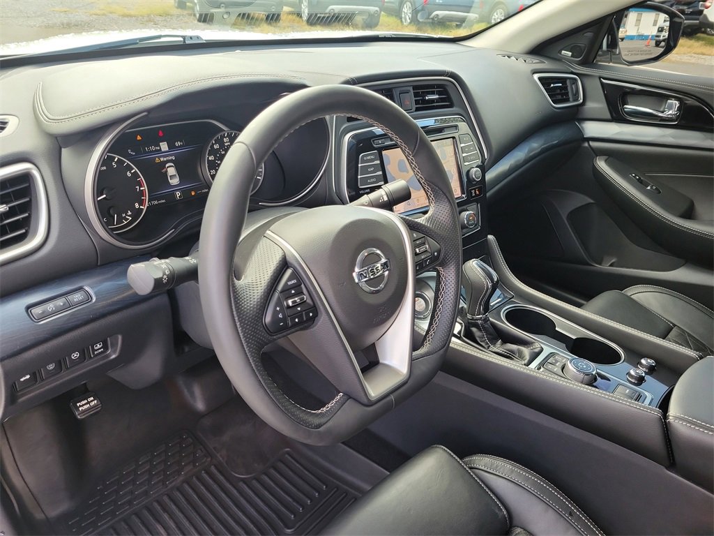 Used 2022 Nissan Maxima Platinum w/ Sport Mat Group image 17