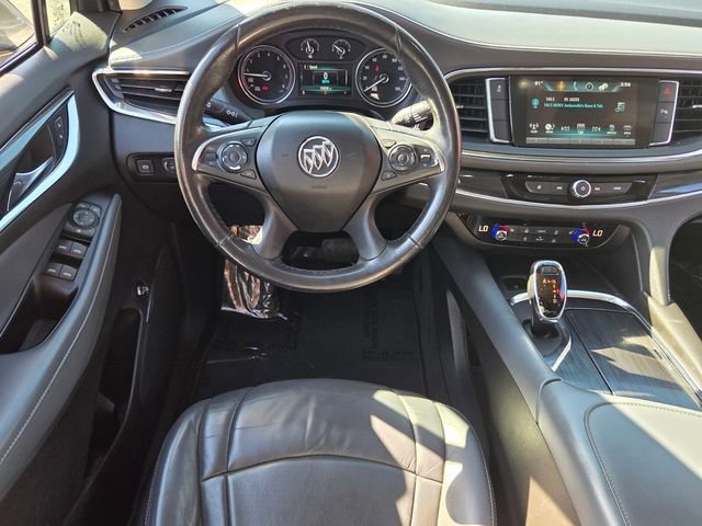 Used 2018 Buick Enclave Essence FWD image 11