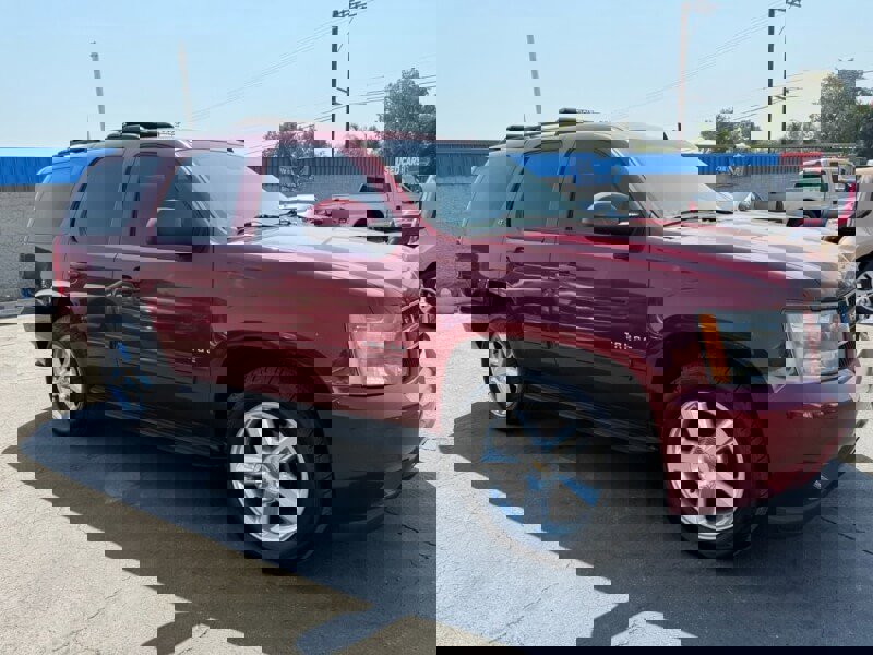 Used 2010 Chevrolet Tahoe LT w/ Luxury Package