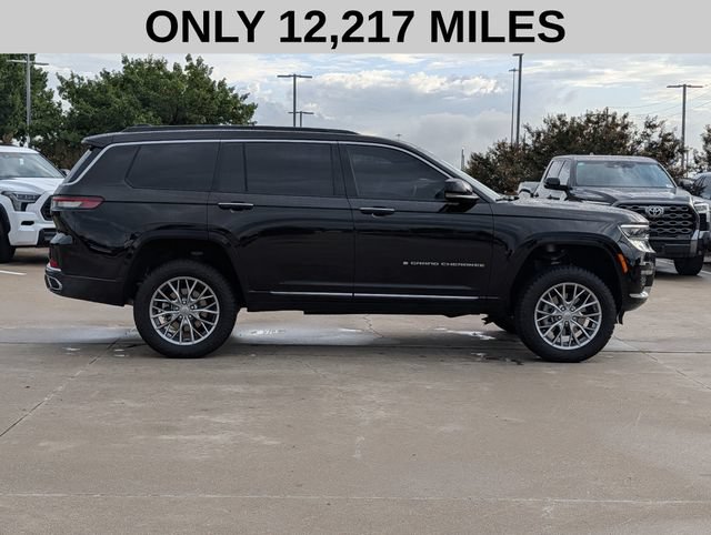 Used 2025 Jeep Grand Cherokee L Summit AWD/4WD image 4