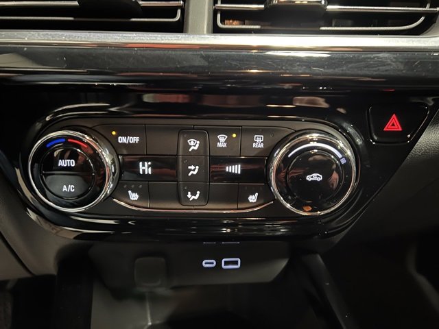 Used 2024 Chevrolet Trax RS w/ Driver Confidence Package image 38