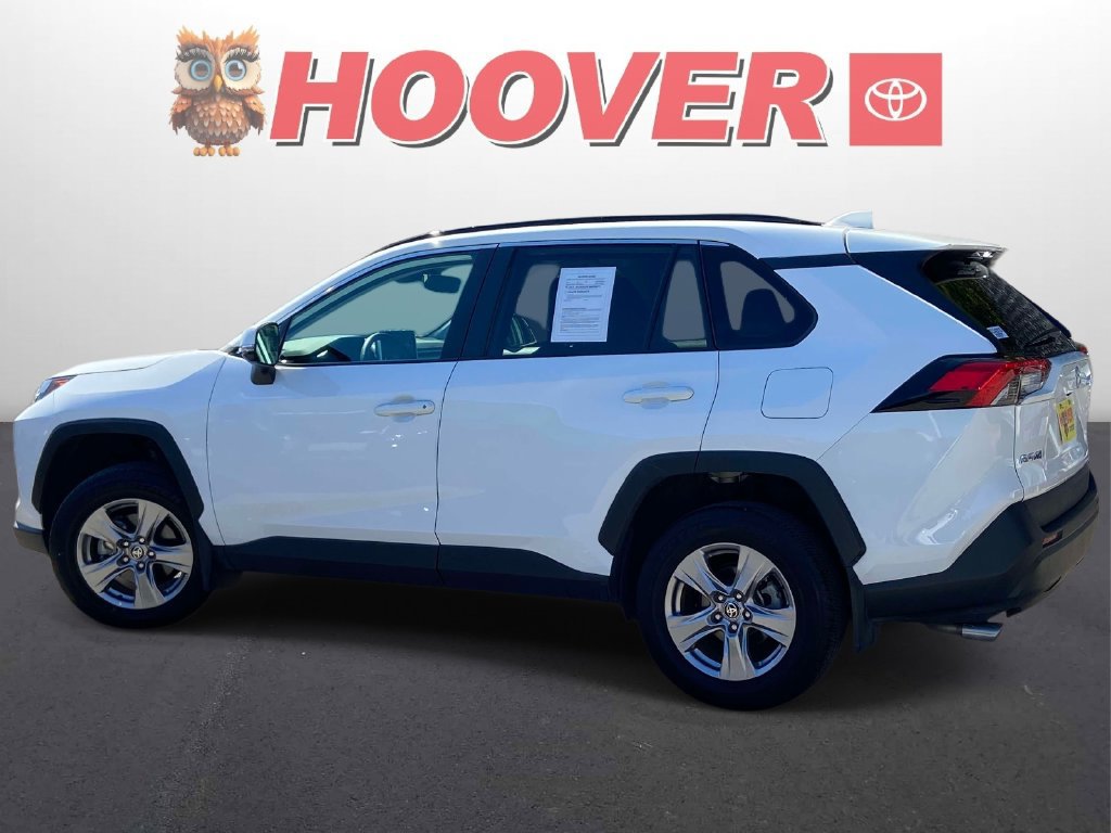 Used 2025 Toyota RAV4 XLE w/ Convenience Package FWD image 6