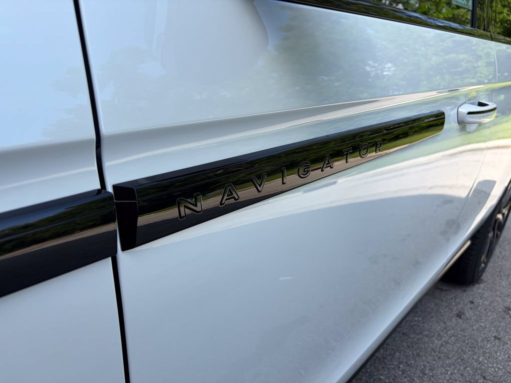 New 2027 Lincoln Navigator Black Label AWD/4WD image 74