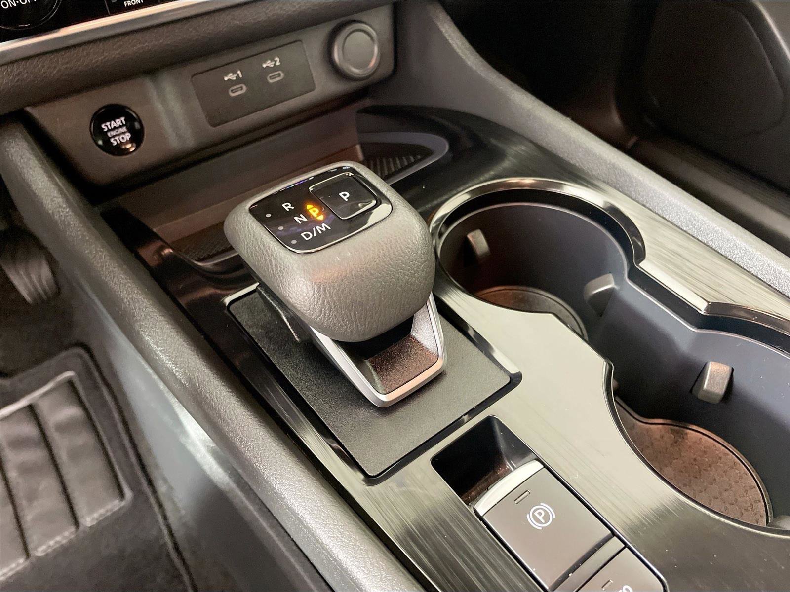 Used 2025 Nissan Rogue SV AWD/4WD image 15